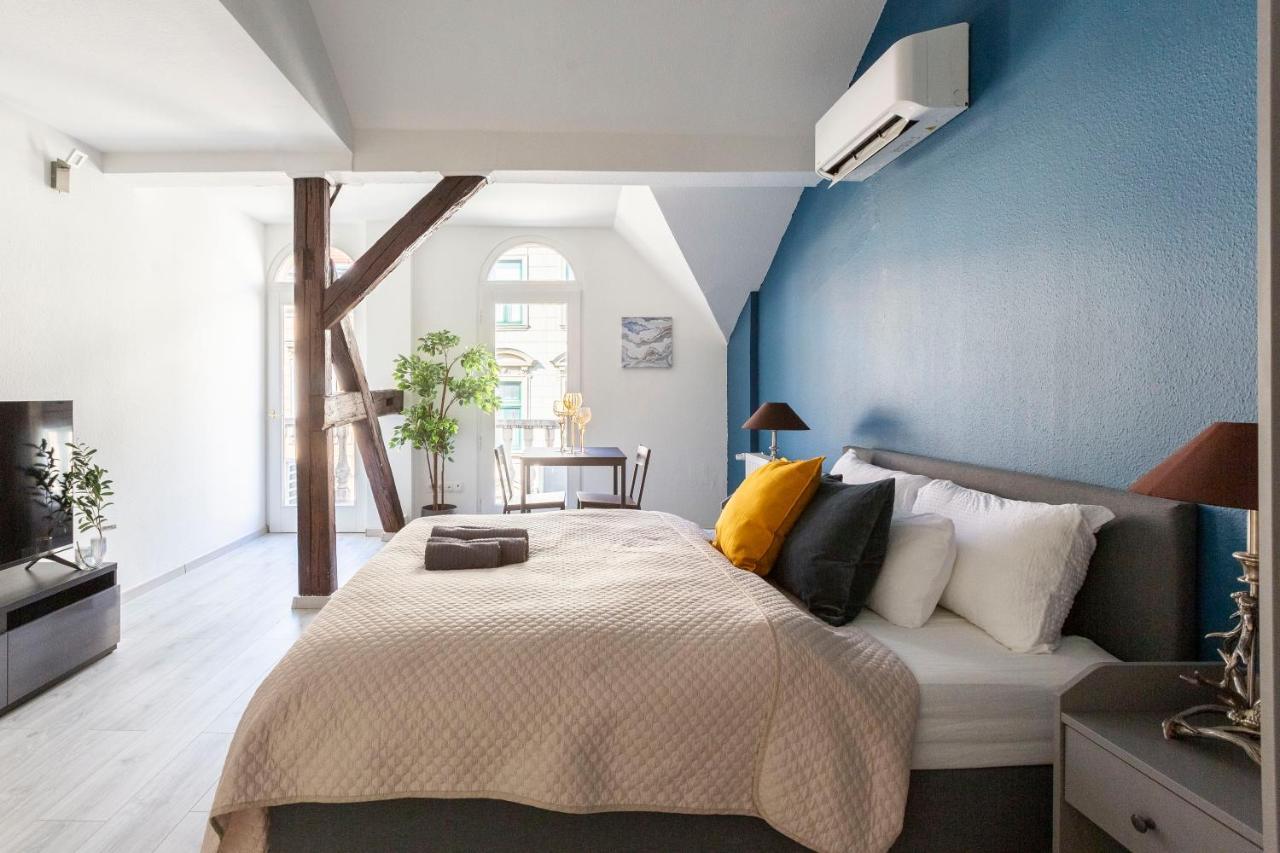 Rustic By Lh Apartment Budapest