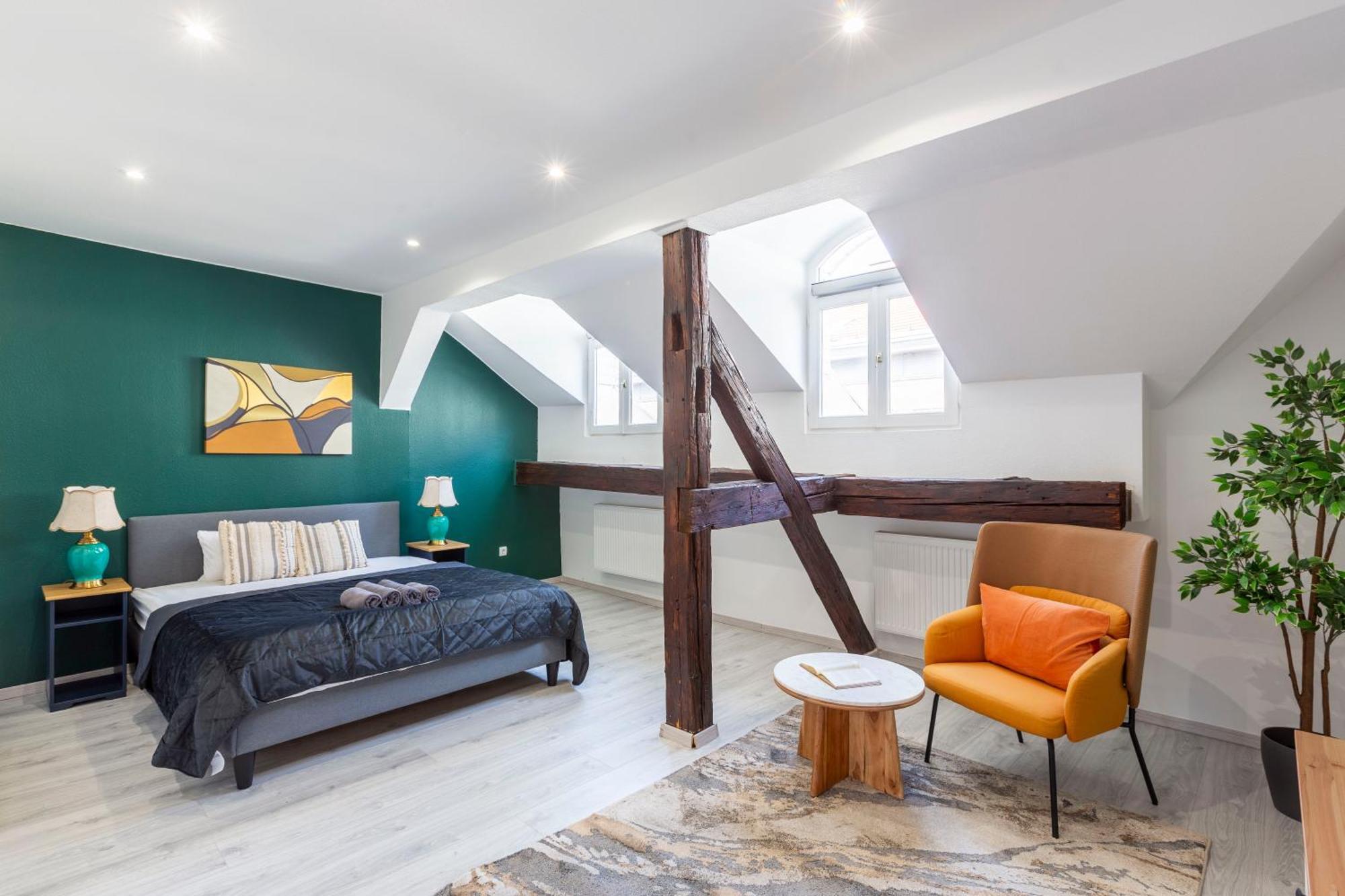 Apartment Rustic By Lh