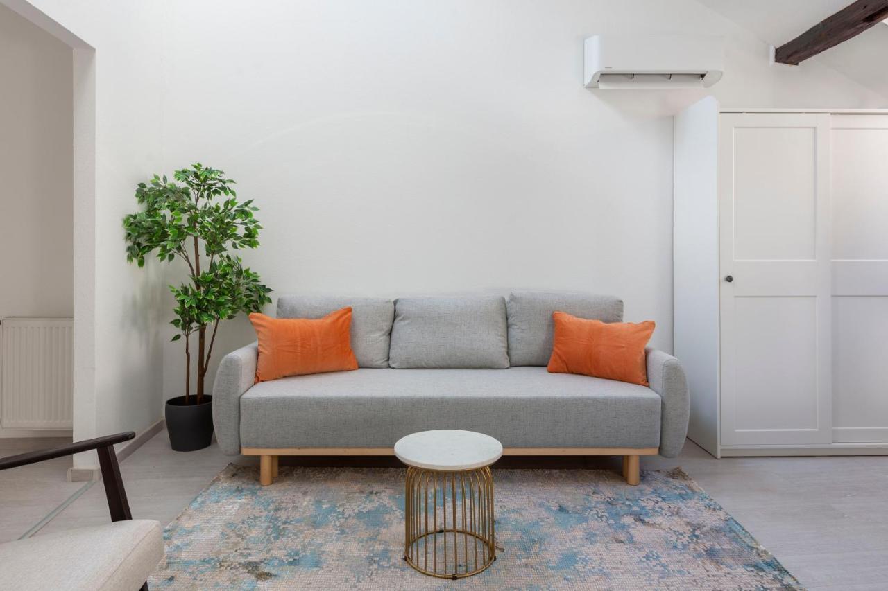 Apartament Rustic By Lh